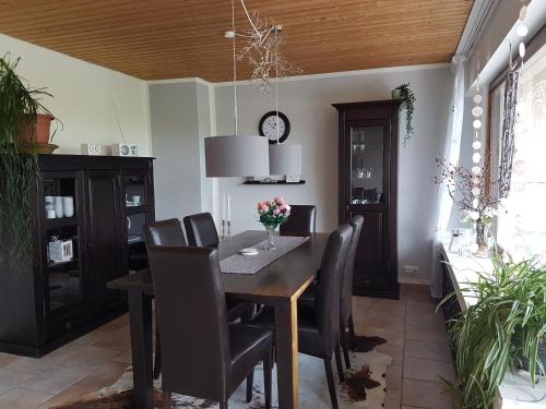 Mutzenich Apartment | HideOut