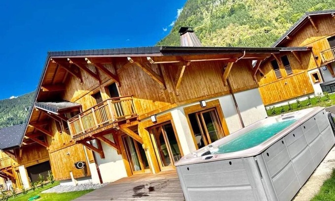 Samoens Ski Chalet | High-end chalet with SPA