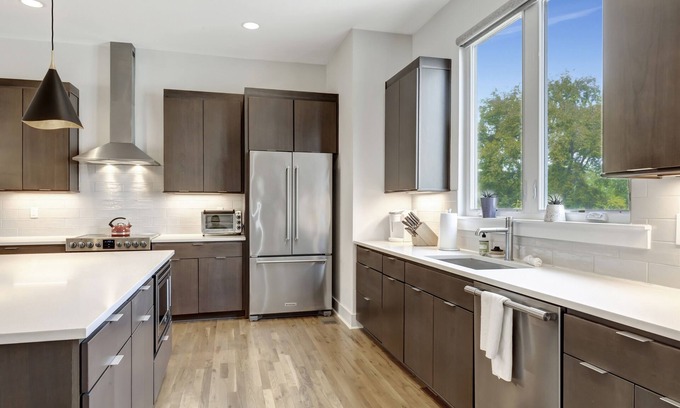Urbandale Nations House | High-End Modern Home: Mid-Century Style: 3 Bed, 3.5 Bath, Garage, GREAT LOCATION