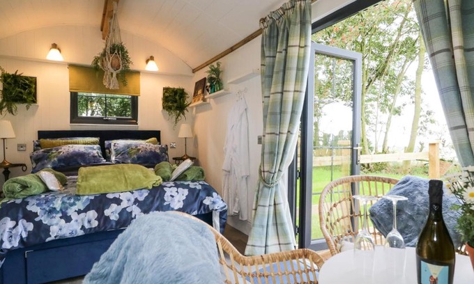 Hayton House | High Rigg Shepherd's Sunset