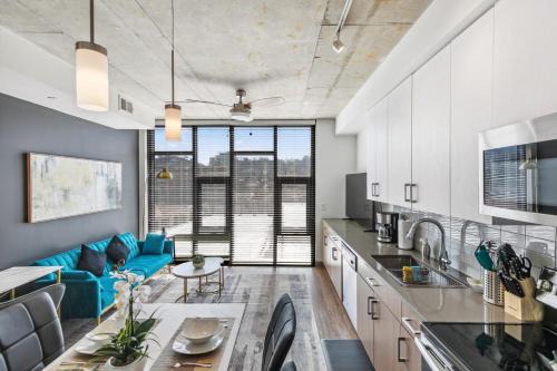 Five Points South Apartment | High-Rise Living Sleek n Cozy Minutes from UAB