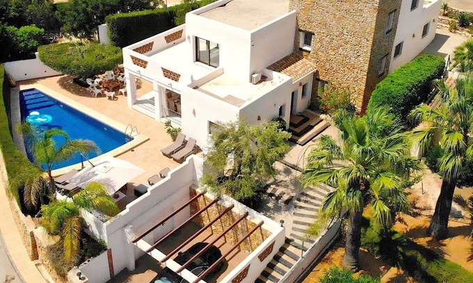 Benissa Coast Villa | HIGH STANDING VILLA! ALL COMFORT, LARGE POOL, QUIET, CHARM, LUXURY.