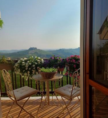 Castel Rocchero Apartment | High Views at Castel Rocchero