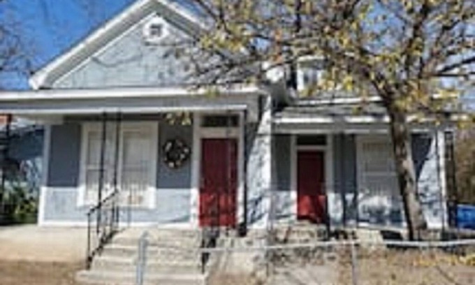 Downtown San Antonio House | Highland Retreat by the Pearl, Riverwalk, Tower of America & Downtown Events!
