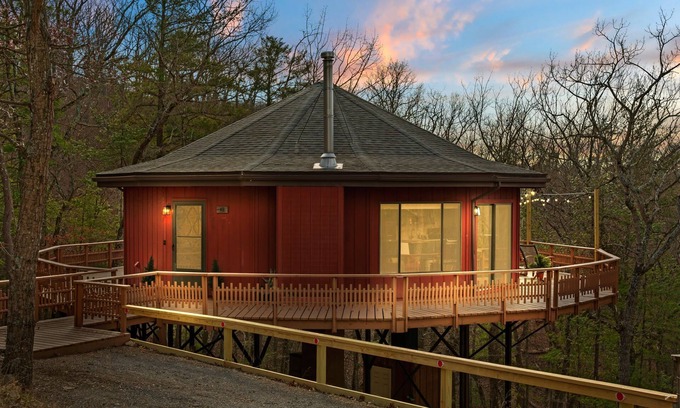 Basye House | Hike, Golf, Lake, Wineries