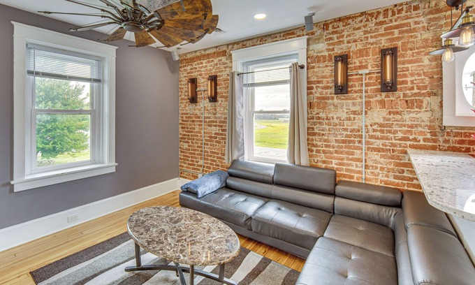 Rohrerstown House | Hike, Shop & Explore: Apt 1 Mi to Dtwn Lancaster!