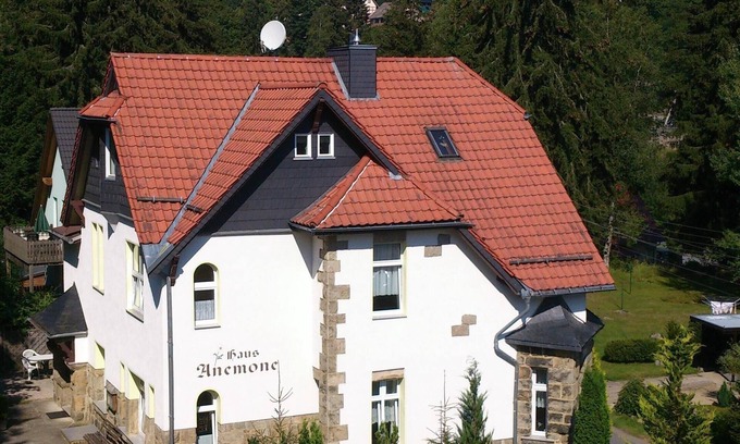 Schierke Apartment | Hiking and reading holidays in an Art Nouveau villa in the Hochharz