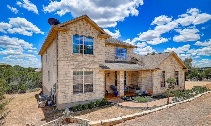 Highland Lake Estates House | Hill Country Haven