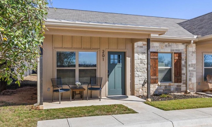 Fredericksburg House | Hill Country Hideout in FBGTX