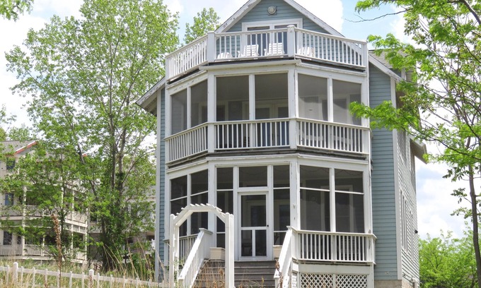Michigan City House | Hilltop Beachwalk Resort Beauty for 23 guests!