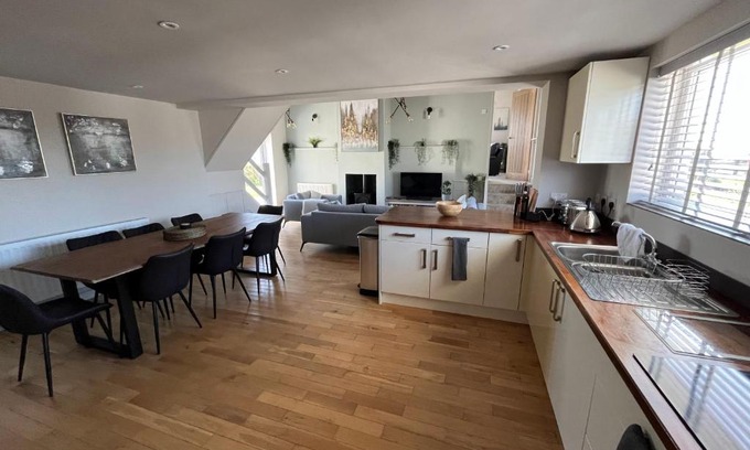 Rhoscolyn House | Hilltop