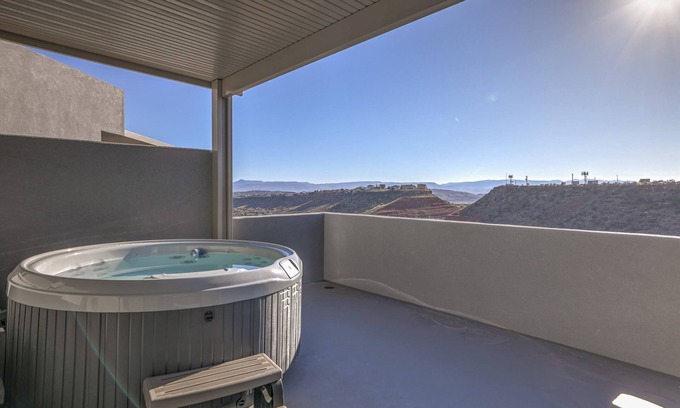 St. George House | Hilltop Tranquility! Location! Views! Seclusion!