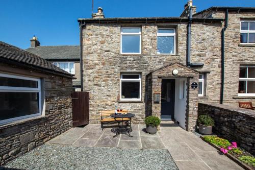 Gayle House | Hillyard