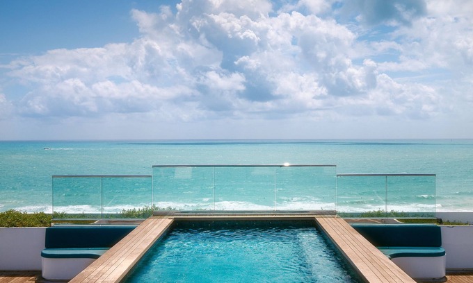 South of Fifth Resort | Hilton Bentley Miami/South Beach