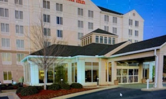 Tuscaloosa House | Hilton Garden Inn is a 10 minute drive from the University of Alabama