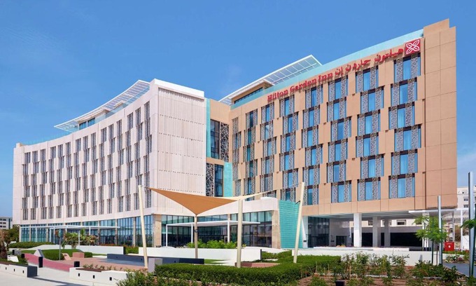 Al Khuwair Hotel | Hilton Garden Inn Muscat Al Khuwair