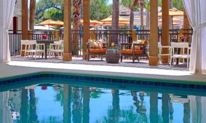 Shipyard Plantation Hotel | Hilton Head's Premier Beachfront Destination! 2 Outdoor Pools, Pets are Welcome!