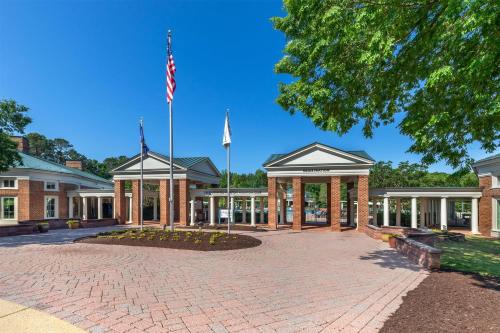 Berkeley Resort | Hilton Vacation Club Greensprings Williamsburg