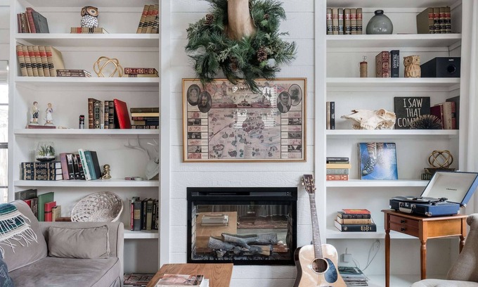 Cleveland Park Cottage | Hip, Cozy Cottage with a Fire Pit in Cleveland Park