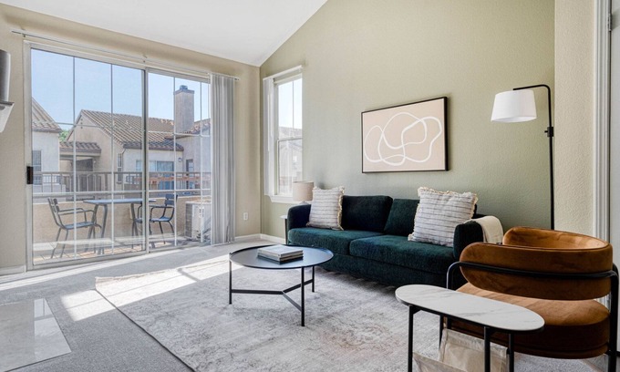 Garden Alameda Apartment | Hip San Jose - The Alameda 2BR w/Gym & Pool, nr Caltrain, by Blueground