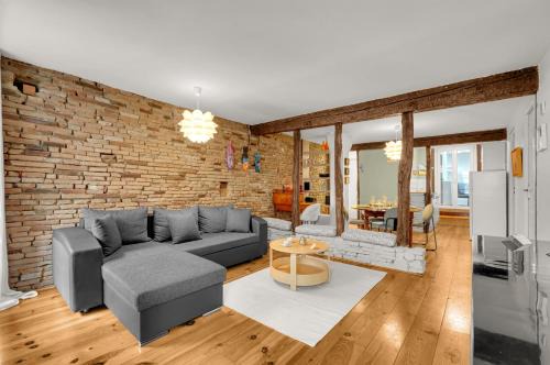 Saint-Cyprien Apartment | Hippolyte - Appt avec terrasse couverte