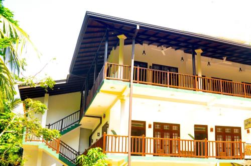 Unawatuna Hotel | Hiru Resort Inn