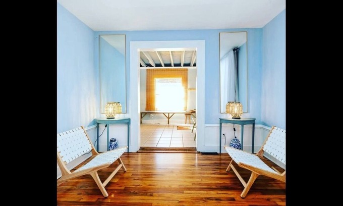 Tallahassee House | Historic 2 story dreamy house in parklike downtown
