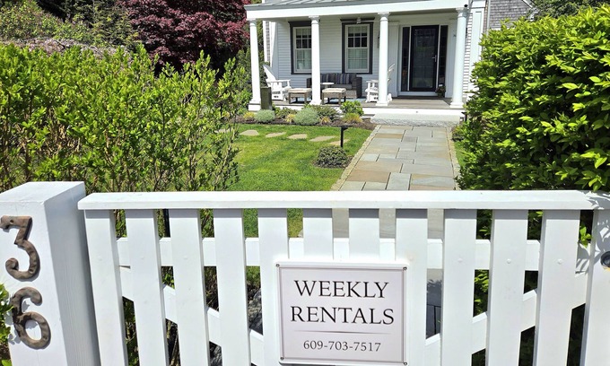Provincetown House | HISTORIC 3 BED 4 BATH WEST END HOME, PETS, PARKING, LG YARD, WATER VIEWS