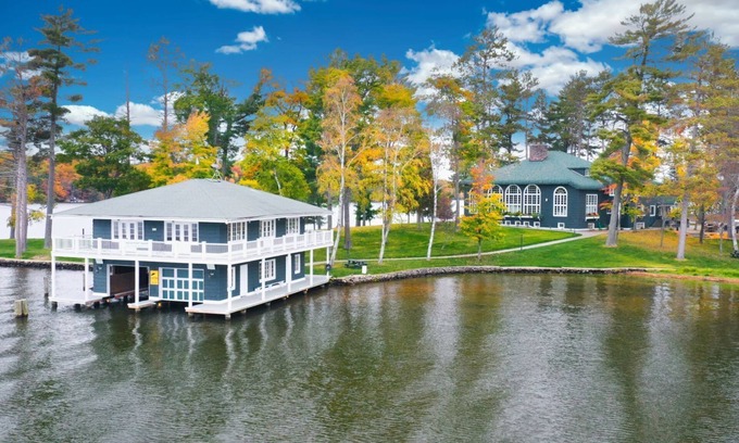 Eagle River House | Historic 9 bedroom estate on world's largest chain of lakes