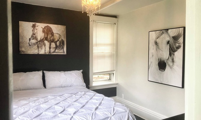 Green Bay House | Historic Astor Park 2 blocks to the hospitals, great for travel nurses & Drs.