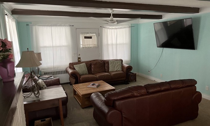 Willoughby Spit Cottage | Historic Beach Side Getaway - Pet friendly, WiFi by RedAwning