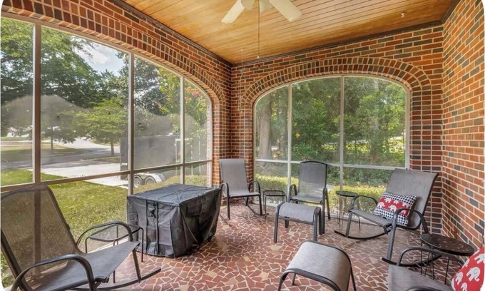 Northport House | Historic Bellwood