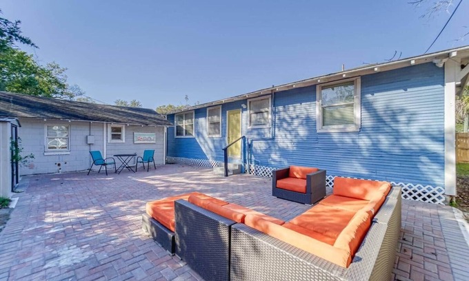 Ybor City House | Historic Bungalow & In-law Suite | Clean & Comfy