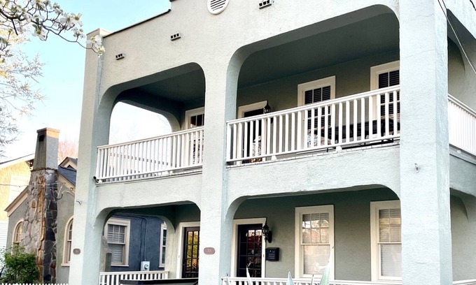 Olde Town Augusta House | Historic Charming Home Sleeps 12