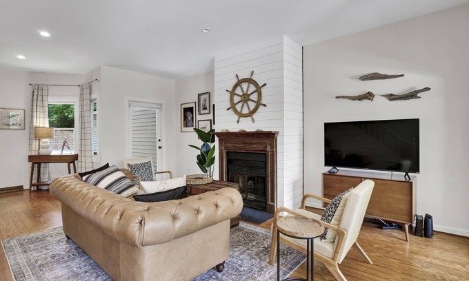 Wilmington Historic District House | Historic Downtown Wilmington Riverwalk