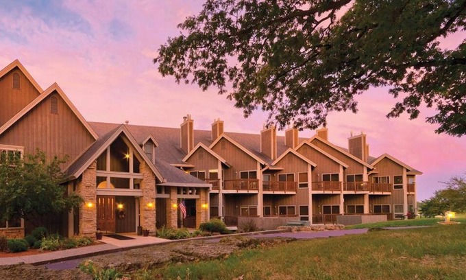 Hanover Resort | Historic Galena Resort 1Bedroom