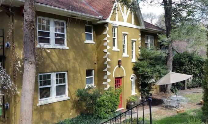 Grove Park- Sunset Apartment | Historic Grove Park Rental - Apt #2