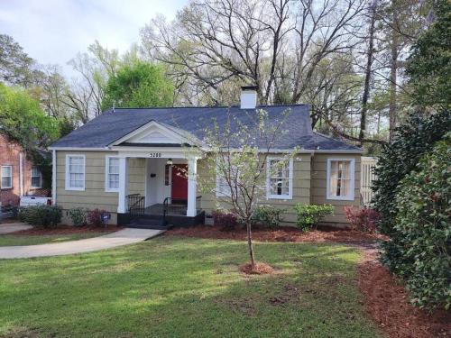 Macon House | Historic Ingleside Avenue Charm
