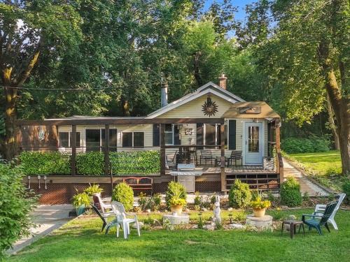 Zenda House | Historic Lake Geneva Outpost Speakeasy House