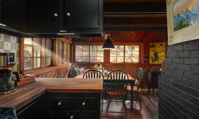 Aspen Brook House | Historic mountain cabin|King bed|Fireplace