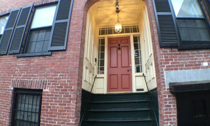 Bay Village House | Historic Townhouse in the Heart of Boston