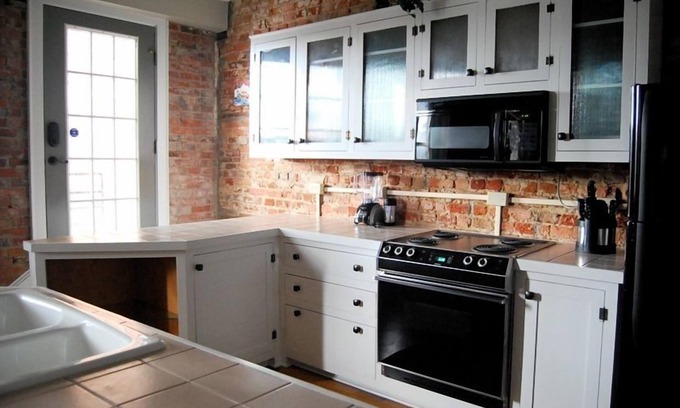 Wilmington Historic District Apartment | Historic Wilmington Villa