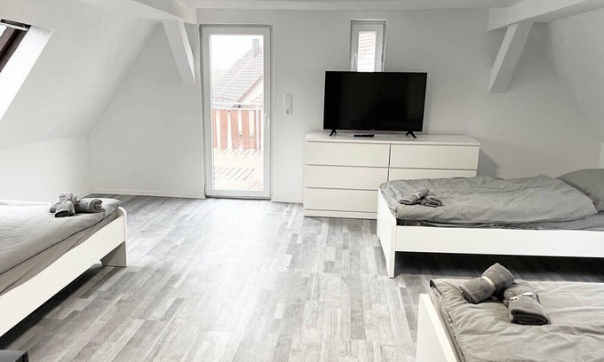 Bad Rappenau Apartment | Hn02 - Ferienwohnung mit Balkon und Dachterrasse in Bad Rappenau bei Heilbronn, 40 qm, 1 Schlafzimmer, Max. 3 Personen