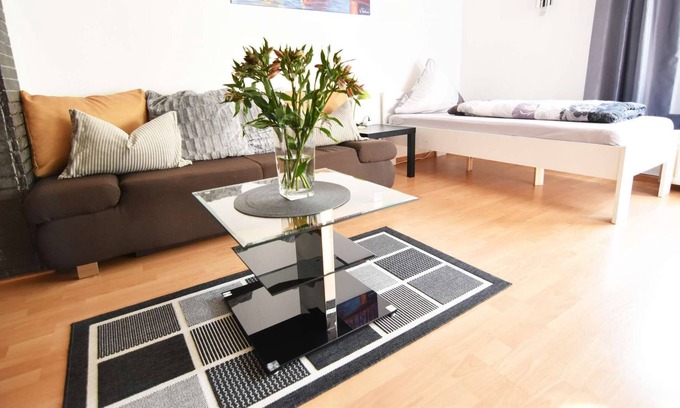 Kalk Apartment | HÖ01 large apartment with dryer and washing machine