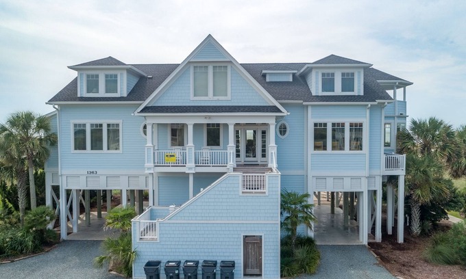 Holden Beach House | Hobbs Realty - “Sea'z The Dream” | Luxury Home w/Elevator, Hot Tub & Private Pool