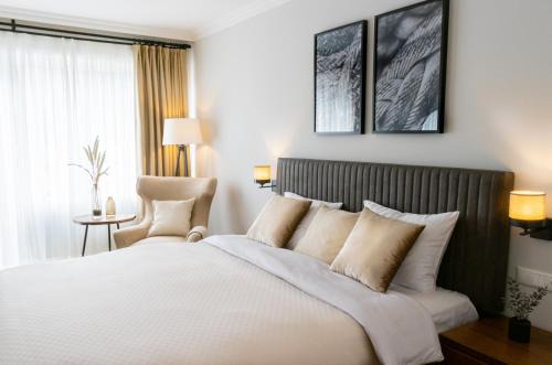 Haffkrug Apartment | Hochwertige Ferienwohnung mit Sonnenterrasse & Gartenblick, nur wenige Gehminuten zum Strand