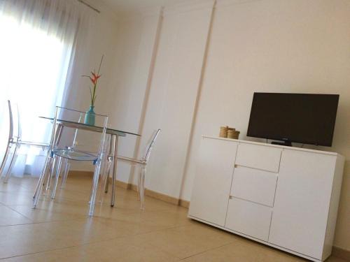 Playa San Juan Apartment | Hola Apartments 1-30