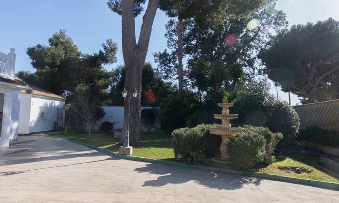 Chiclana de la Frontera Ski Chalet | Holiday home Pensamiento
