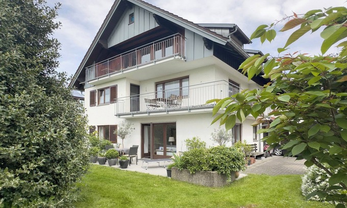 Lindau Apartment | Holiday Apartment 'Lieblingsnest' with Private Terrace, Private Garden and Wi-Fi