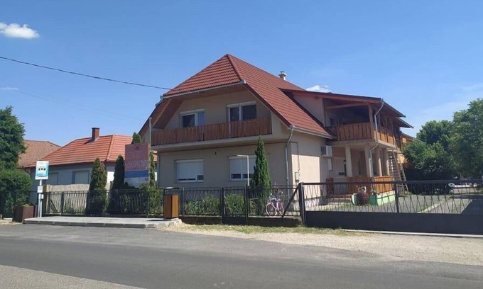 Balatonfenyves Apartment | Holiday apartment Balatonfenyves for 1 - 14 persons with 6 bedrooms - Holiday apartment